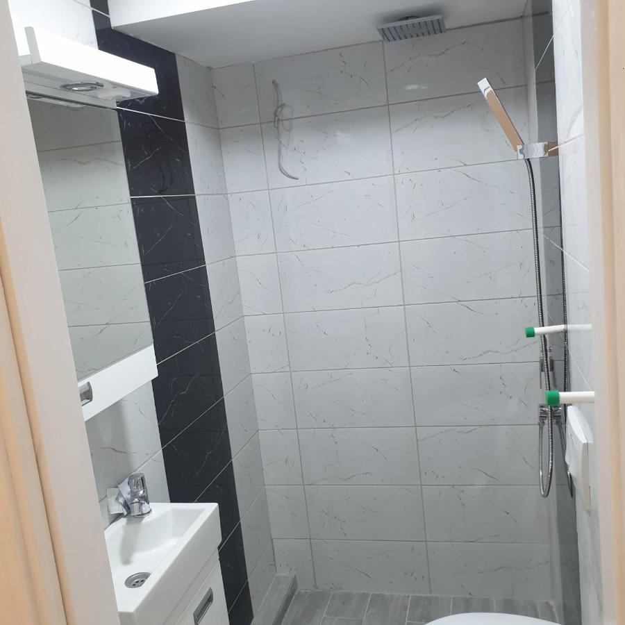 Gas Otel Belgrad Exterior foto